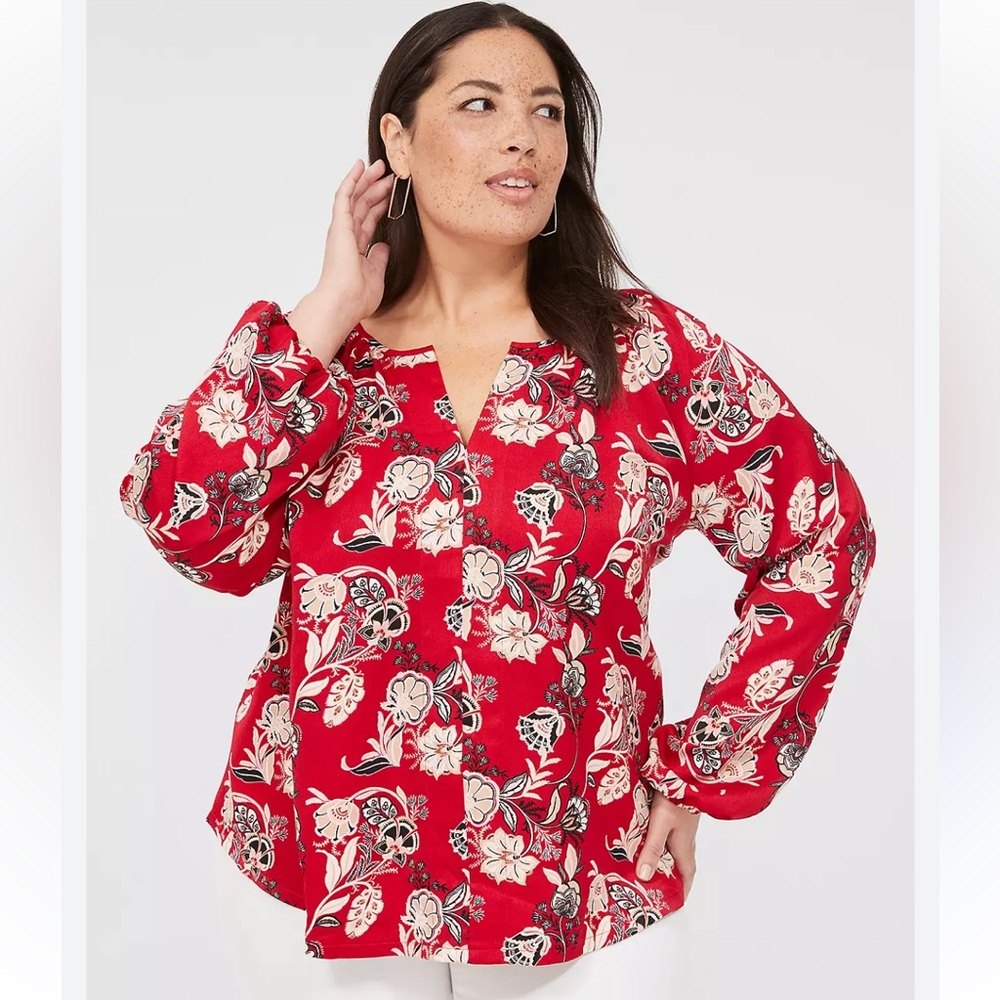 Lane Bryant Raglan Ruffle cuff blouse size 18/20